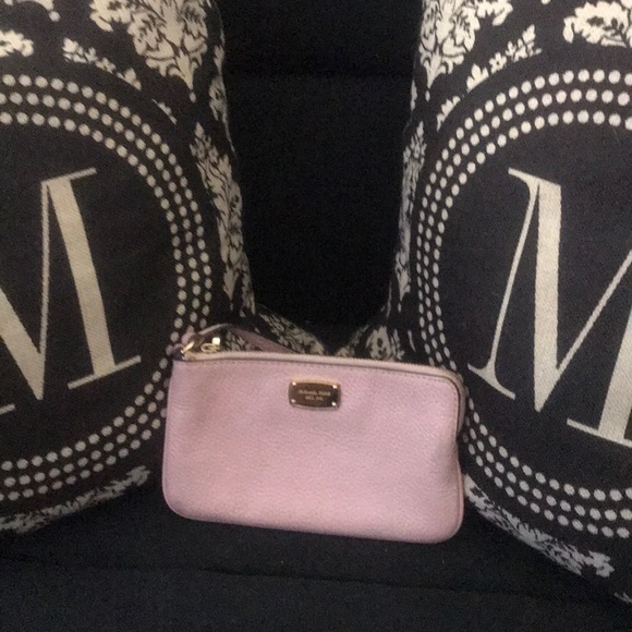 PRELOVED pink Michael kors wristlet - Picture 2 of 8